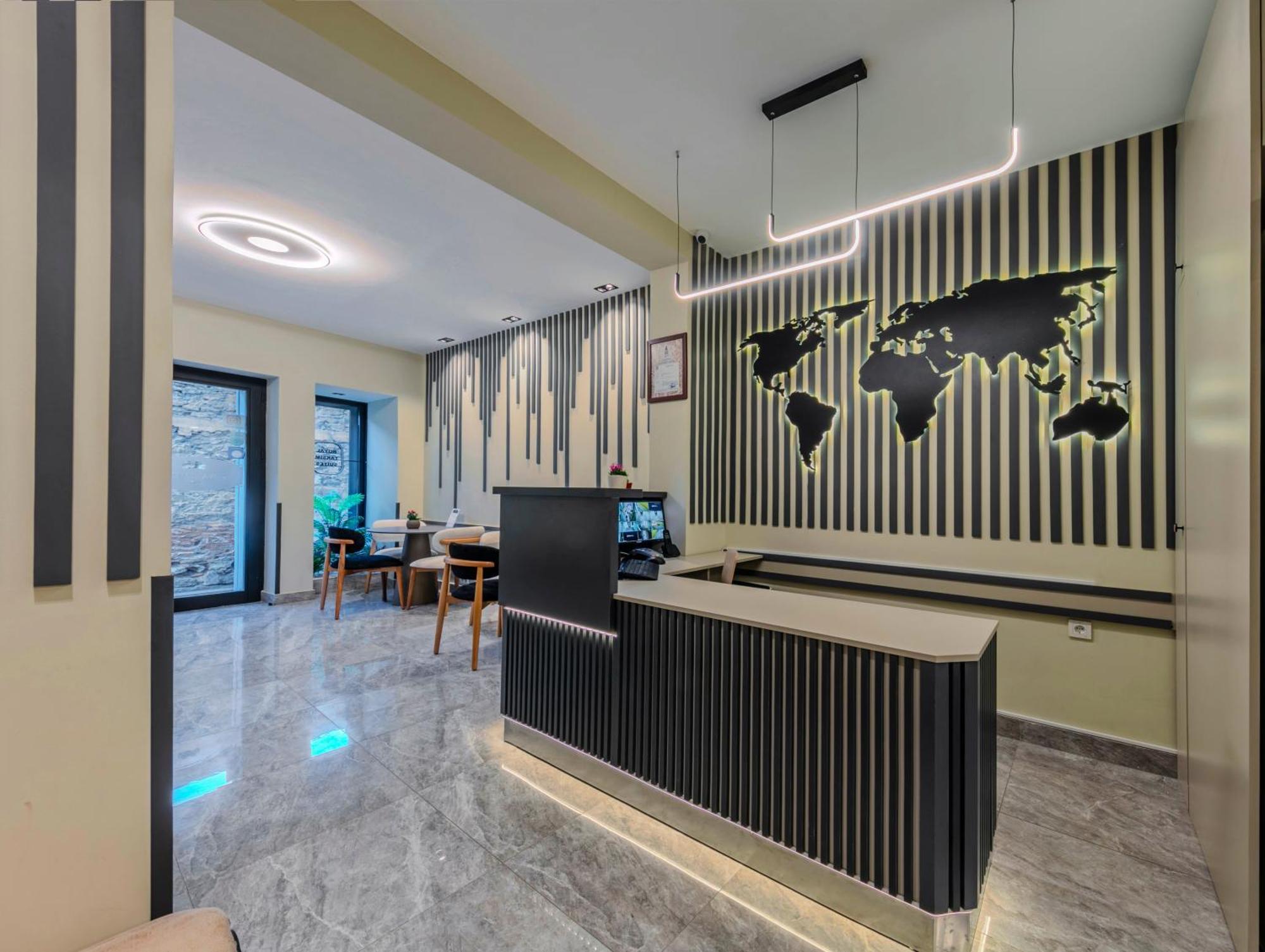 Royal Taksim Hotel 3*